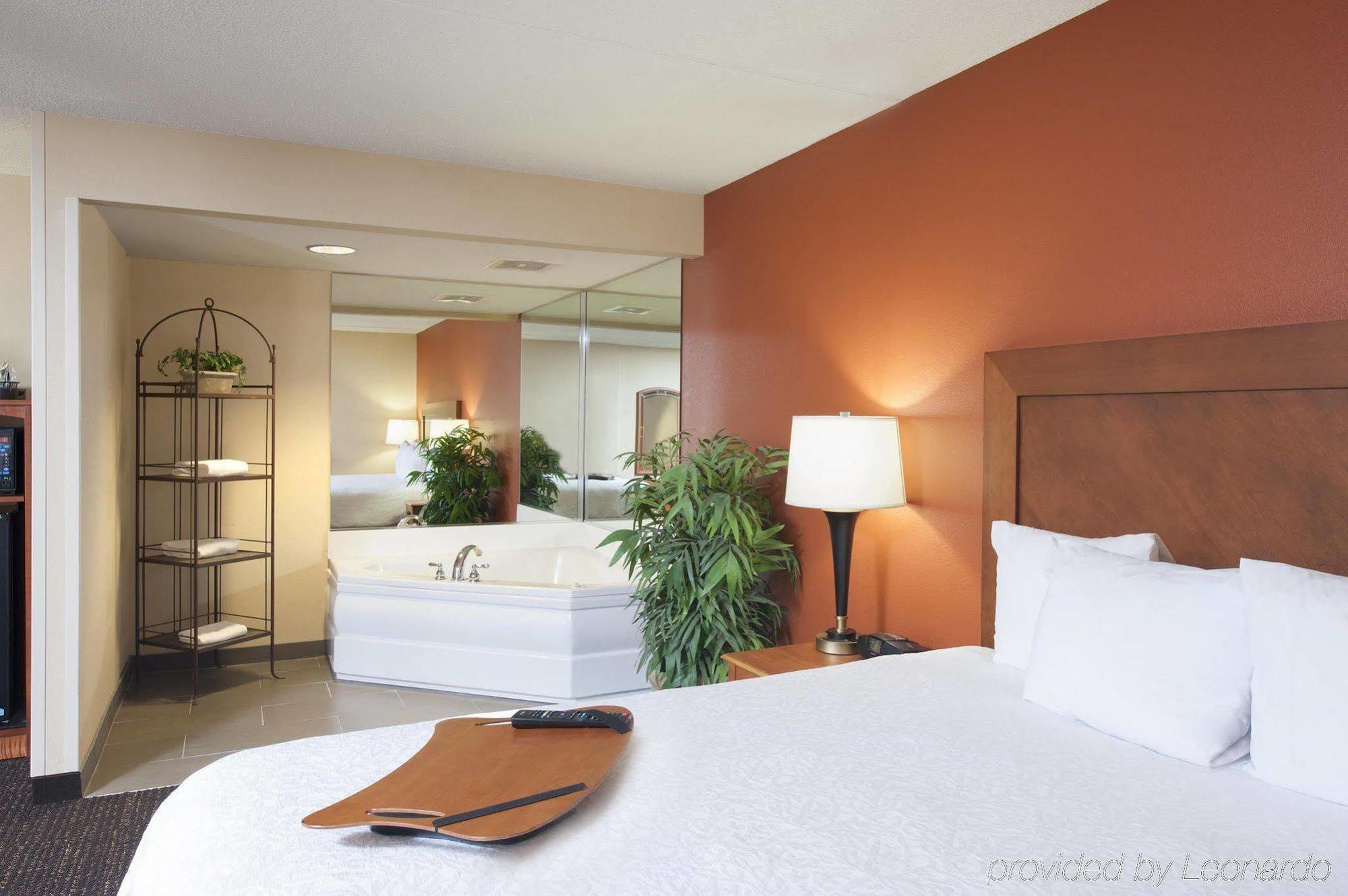 Hampton Inn Muskegon Muskegon Heights Exterior foto